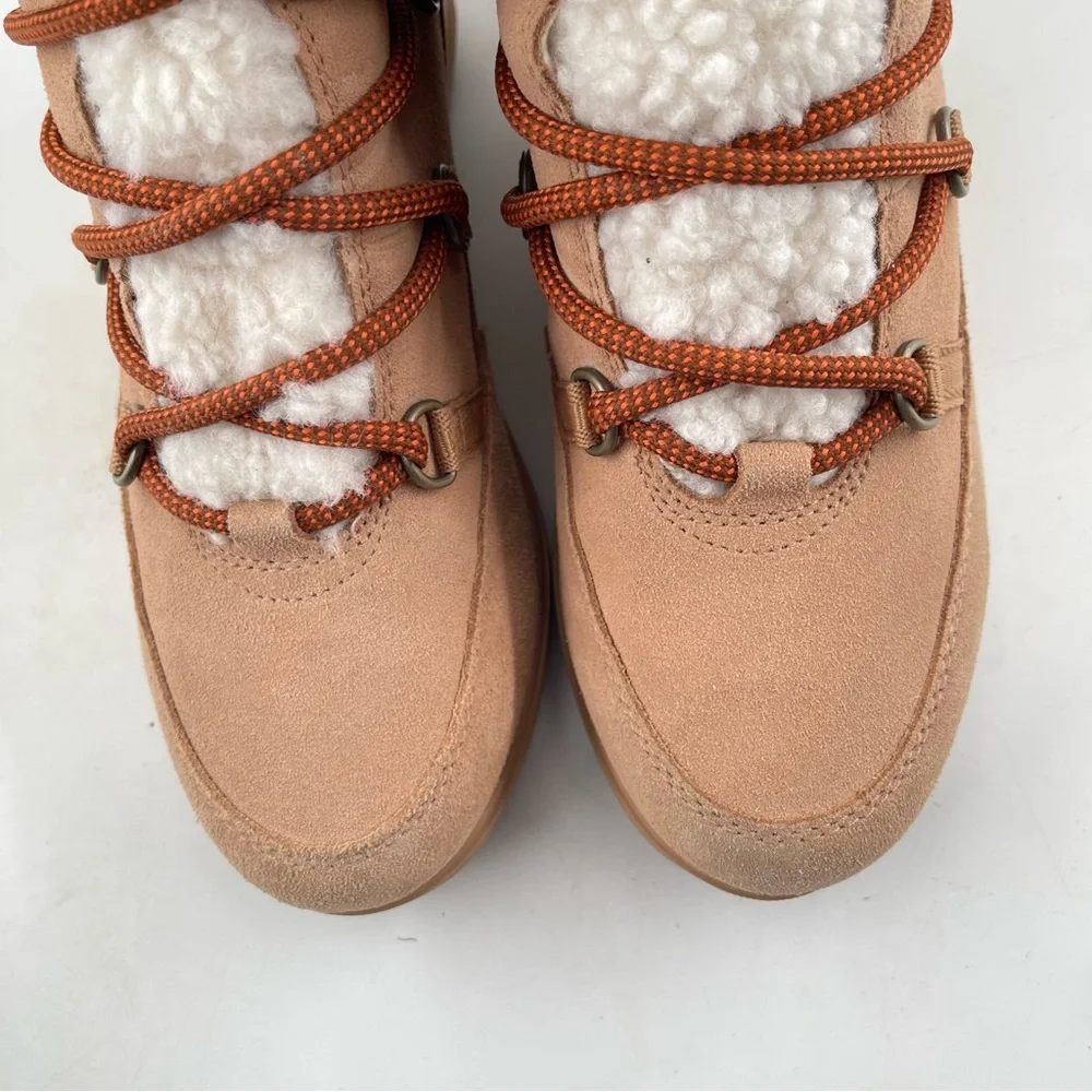 NEW! Sorel Women’s Evie -SZ 9- Cozy Tan Lace-Up Wedge Platform Ankle Booties